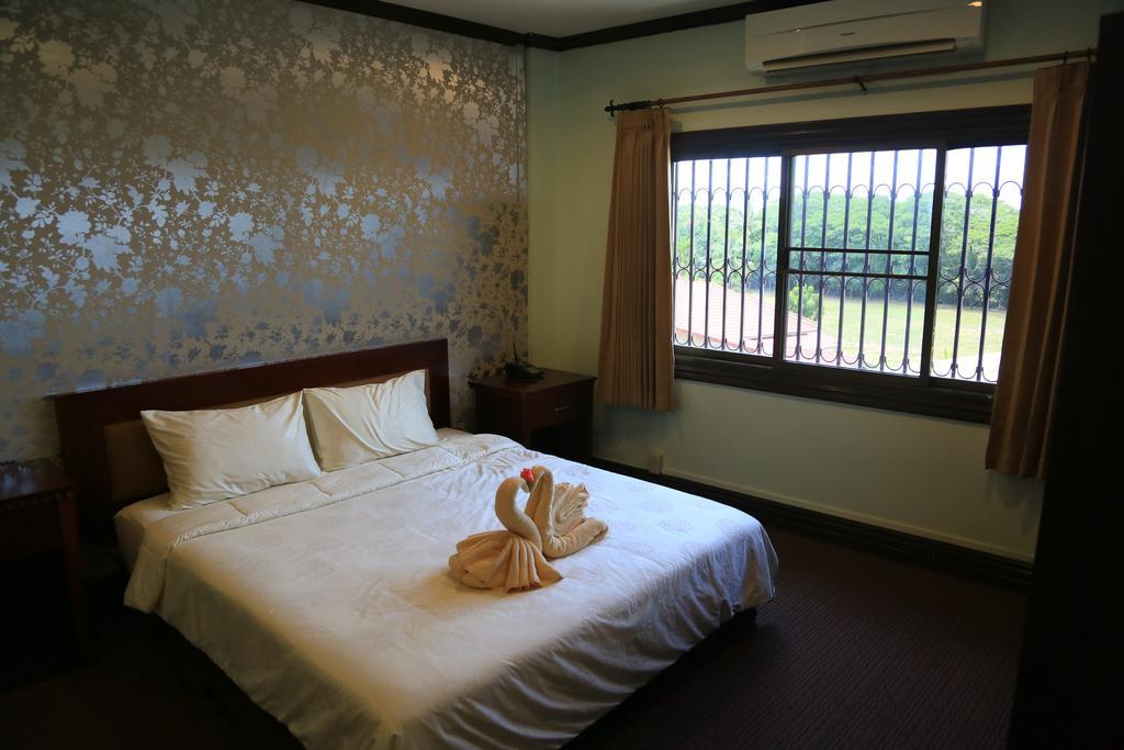 Excellency Apartment Вьентьян Экстерьер фото