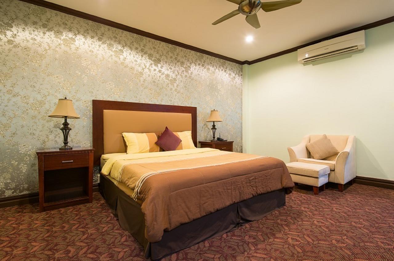 Excellency Apartment Вьентьян Экстерьер фото