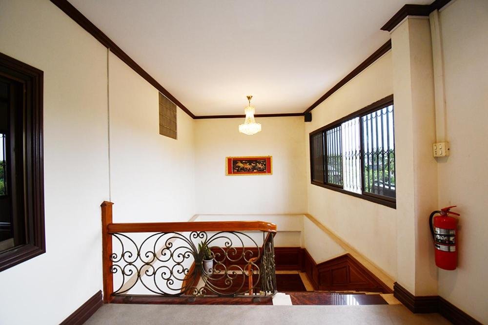 Excellency Apartment Вьентьян Экстерьер фото